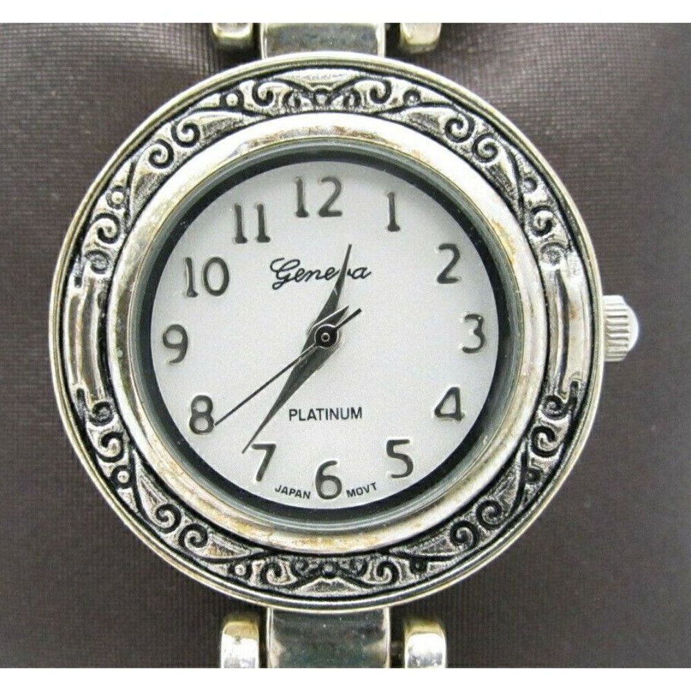 Women's Geneva Platinum Analog 31mm Dial Bangle Watch (D39)